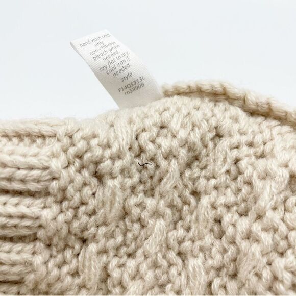 Starting Out neutral tone knit beanie with flowers - Picture 3 of 4